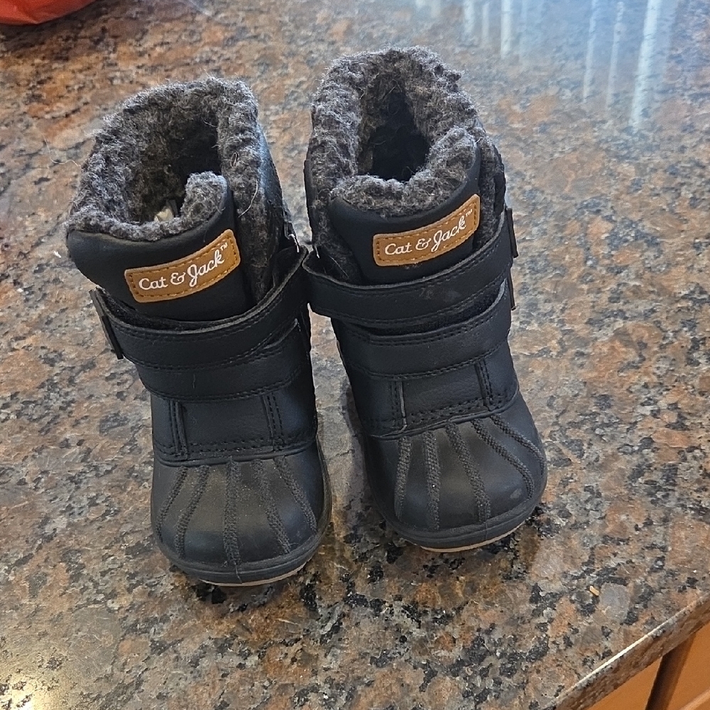 Cat & Jack Black Kids Winter Boots